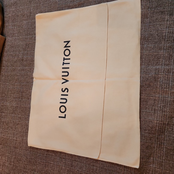 Dust bag solofficialkw.com